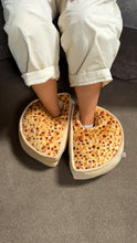 Load image into Gallery viewer, CRUMPET SLIPPERS
